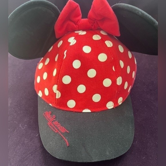 Girls Mini Mouse Cap Toddler Hat with Ears and Bow Vintage Red and black Disney - Picture 1 of 6
